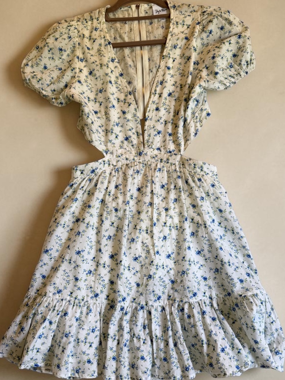 Floral Cutout Midi Dress in Cream and Blue